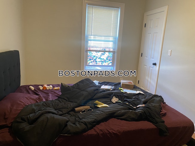 Boston - $3,100 /mo