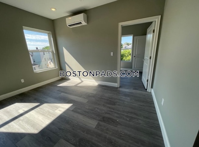 Revere - $2,100 /mo