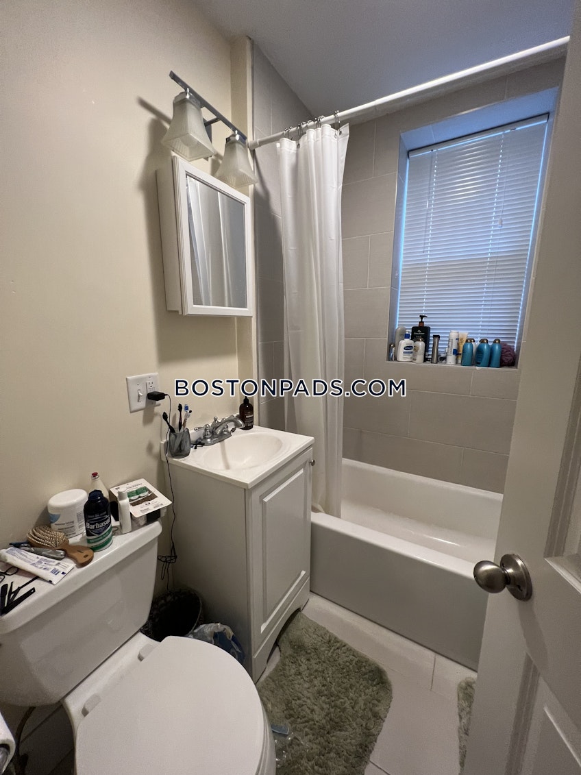 Boston - $3,195 /month