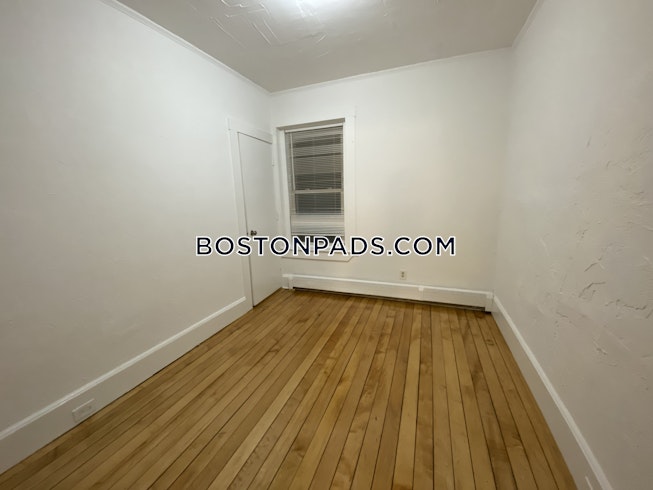 Boston - $3,200 /mo