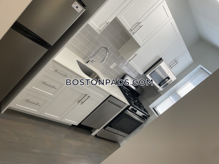 Boston - $3,200 /month