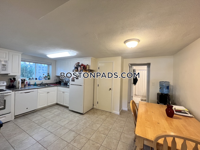 Boston - $1,995 /month