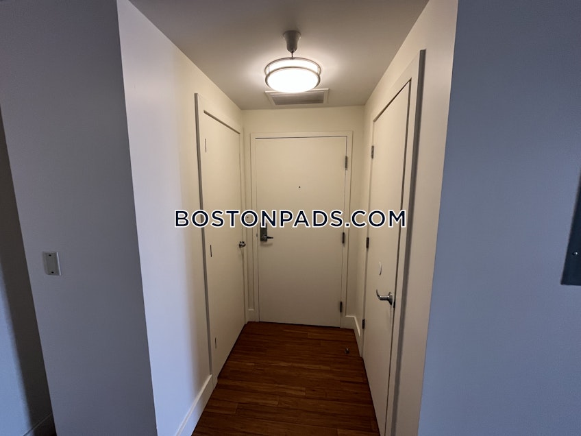 Boston - $4,150 /month