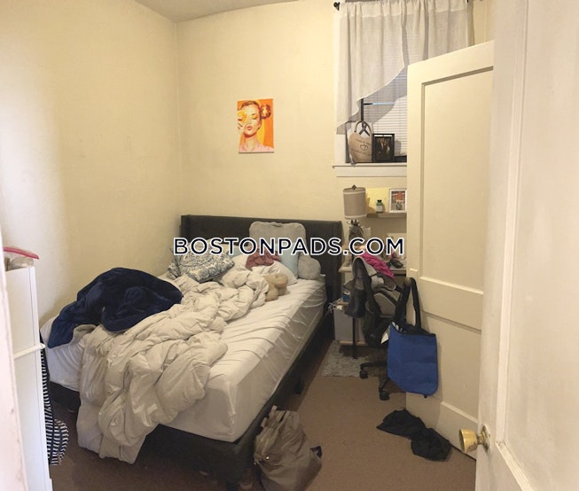 Boston - $2,800 /mo