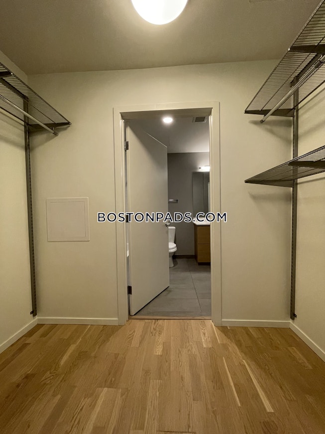 Boston - $3,645 /mo