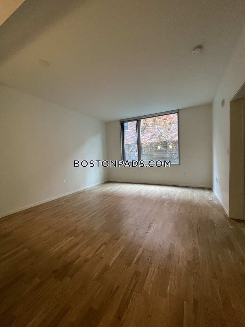 Boston - $3,640 /month