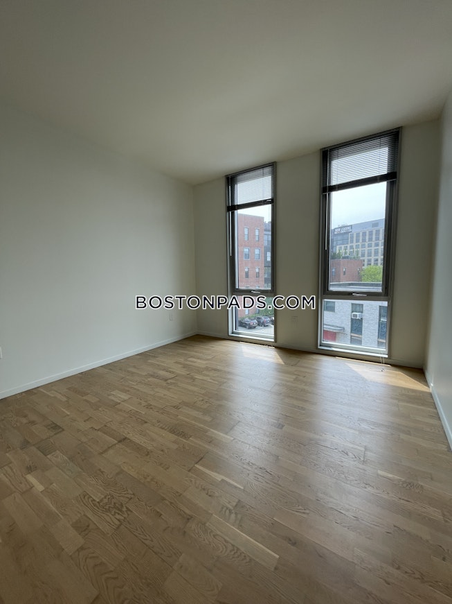 Boston - $4,605 /mo