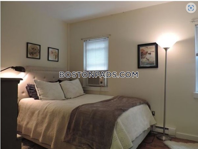 Boston - $3,000 /mo