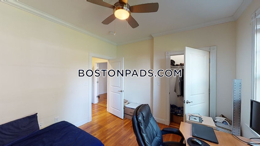 Boston - $2,995 /month