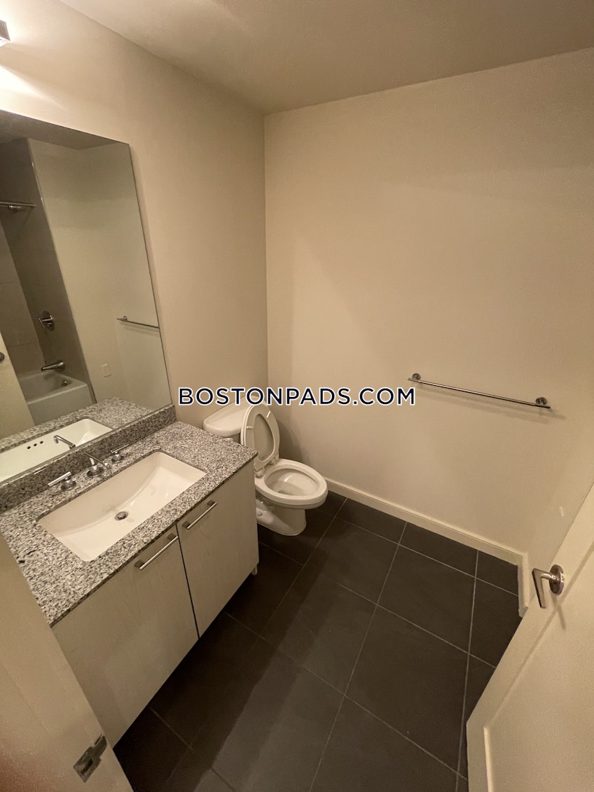 Boston - $3,330 /month