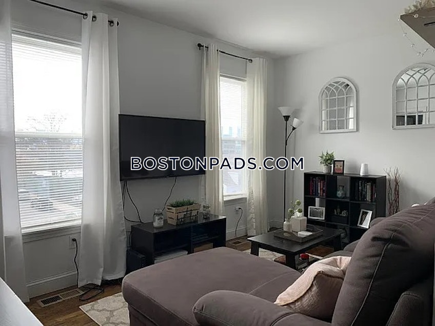 Boston - $2,550 /month