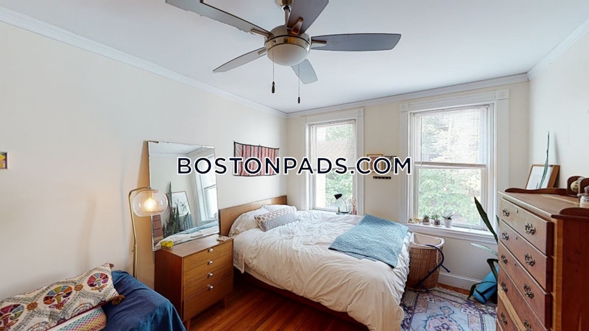 Brookline - $2,495 /month