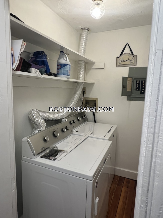 Boston - $3,200 /mo