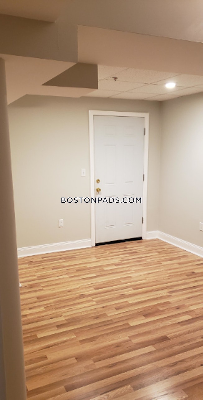 Boston - $5,100 /mo