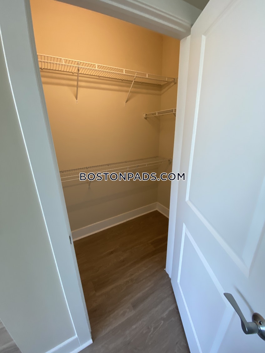 Cambridge - $2,705 /month