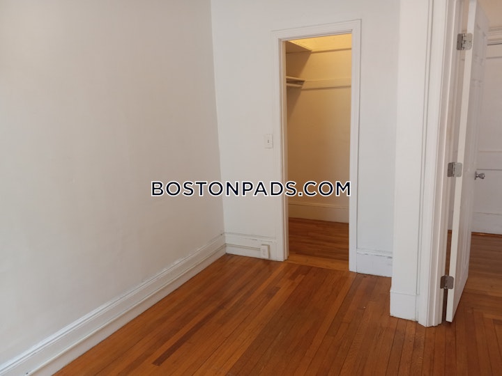 Hemenway St. Boston picture 2