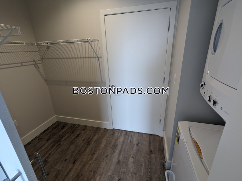 Boston - $4,107 /month