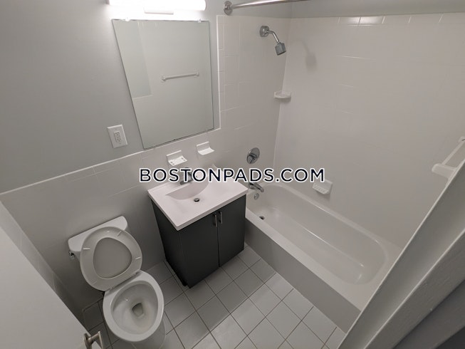 Boston - $4,615 /mo