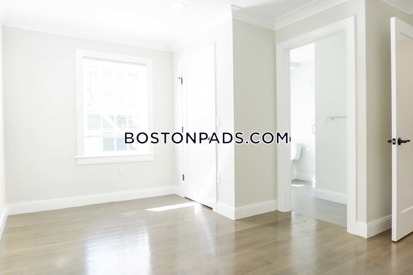 Boston - $4,395 /month