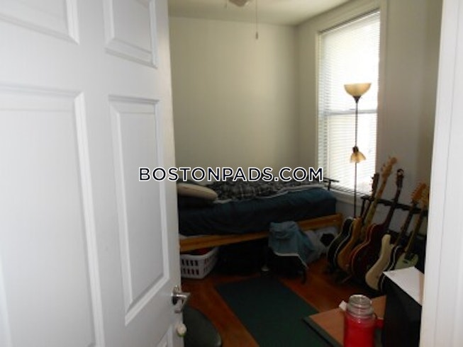 Boston - $3,220 /mo