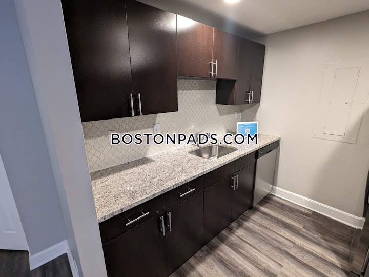 back-bay-apartment-for-rent-2-bedrooms-2-baths-boston-6525-4565929 