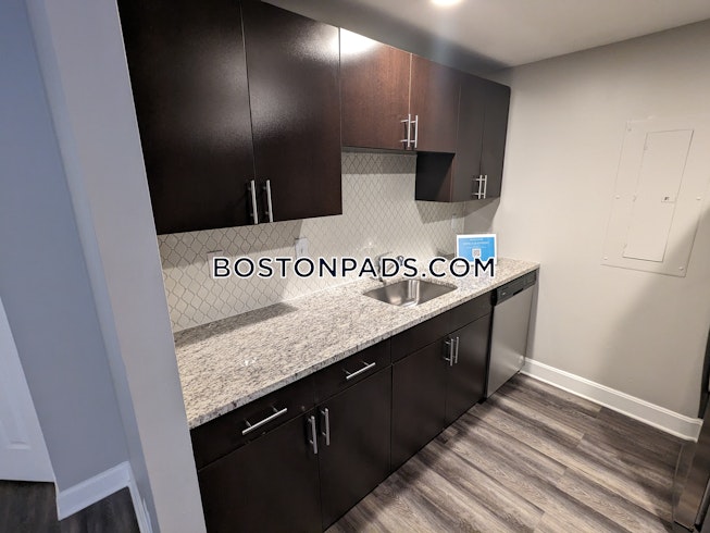 Boston - $5,899 /mo
