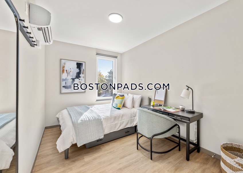 Boston - $7,950 /month