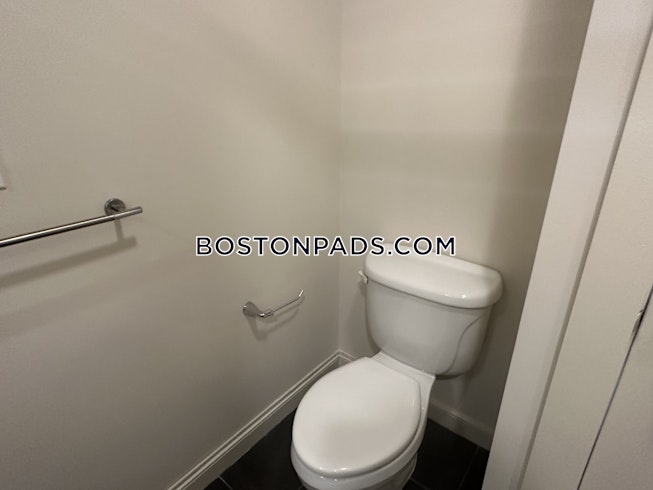 Boston - $4,710 /mo