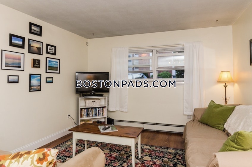 Boston - $2,300 /month