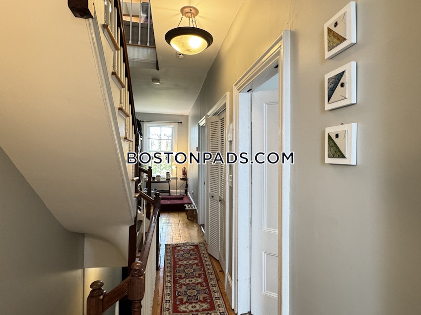 Boston - $5,300 /month