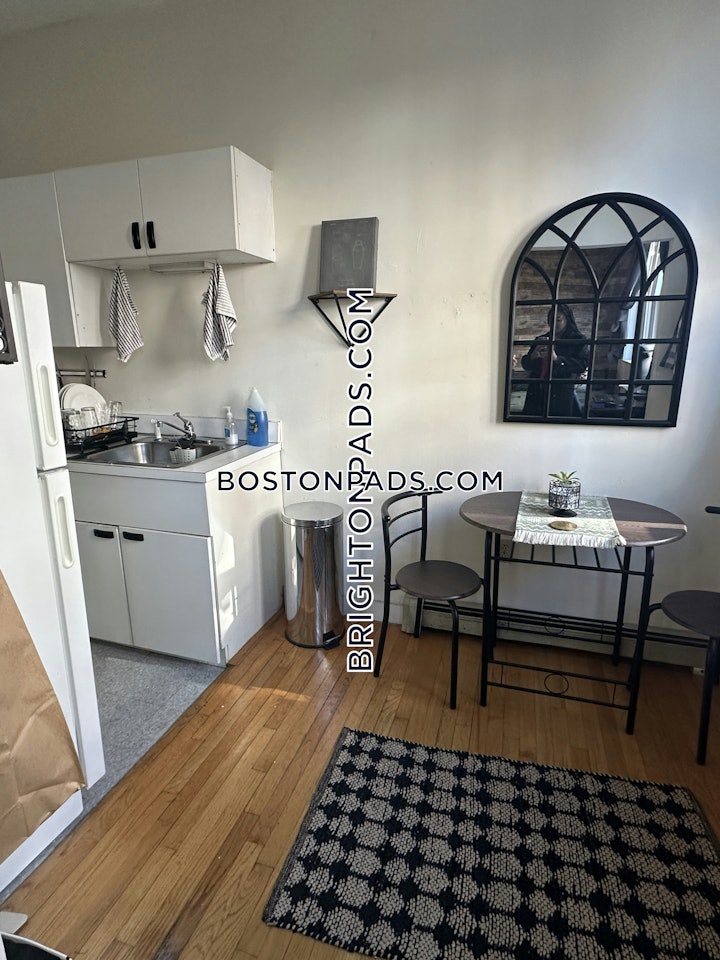 brighton-apartment-for-rent-studio-1-bath-boston-2100-4622213 