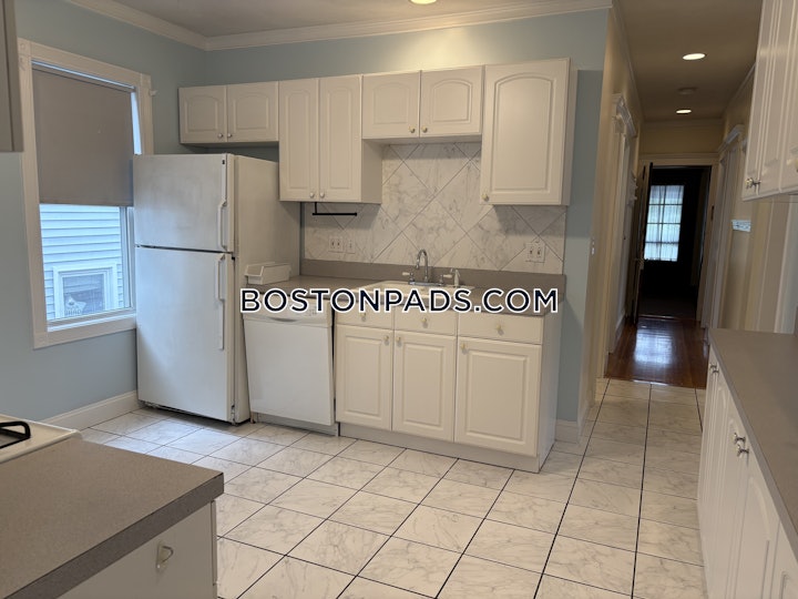brighton-apartment-for-rent-3-bedrooms-1-bath-boston-3300-8005245 