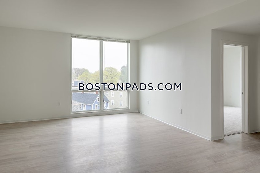 Boston - $2,905 /month