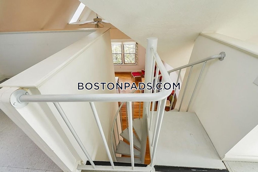 Brookline - $2,795 /month