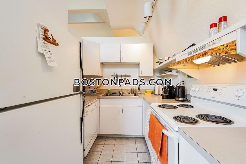 Brookline - $2,795 /month