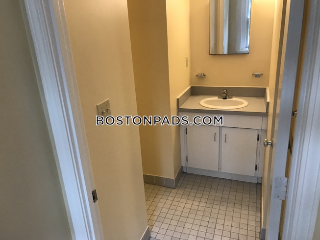 Cambridge - $2,500 /mo