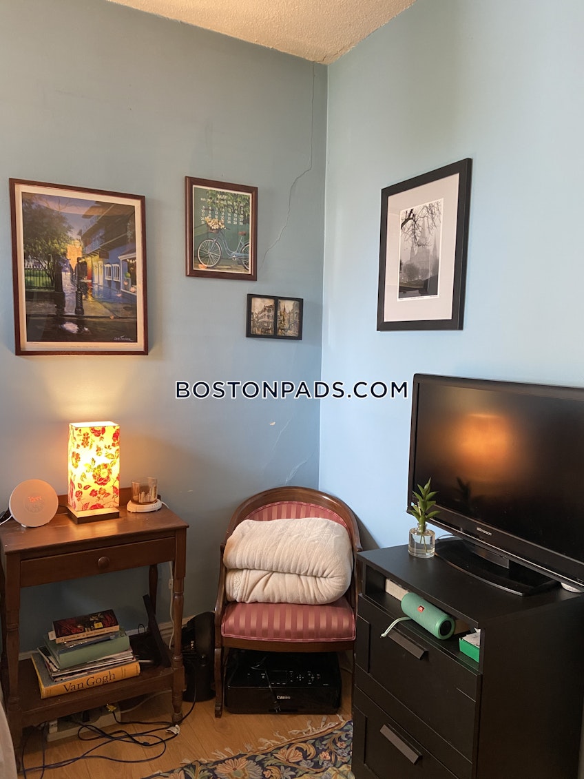 Boston - $2,000 /month