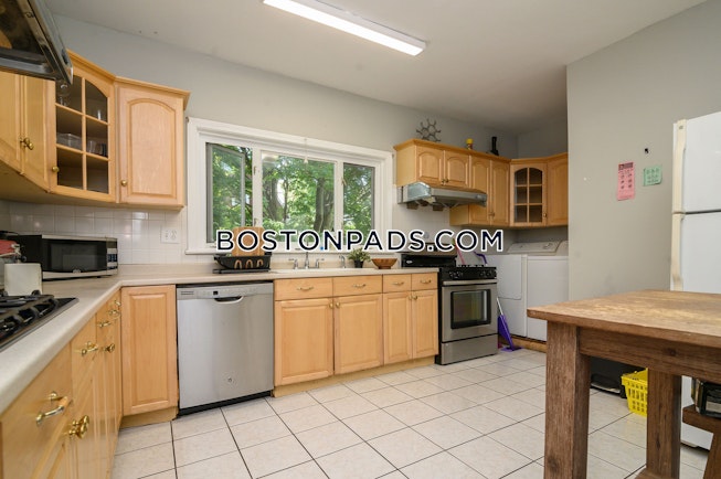 Brookline - $7,500 /mo