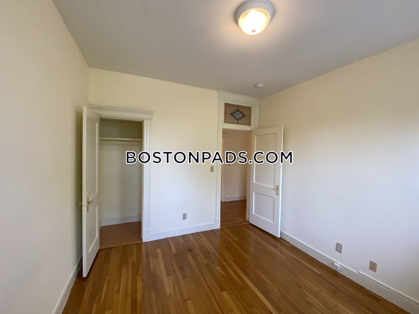 Boston - $1,975 /month
