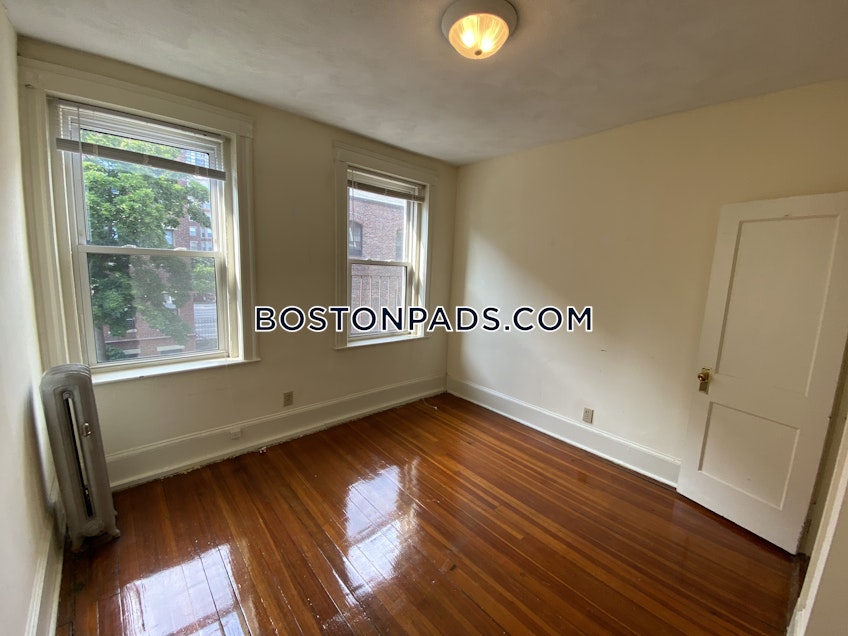 Boston - $2,375 /month