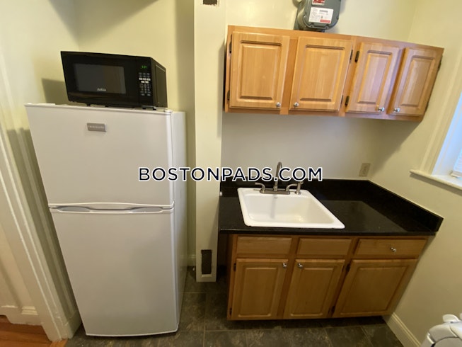 Boston - $2,025 /mo