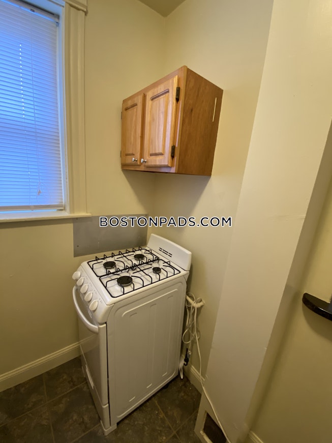 Boston - $2,025 /mo