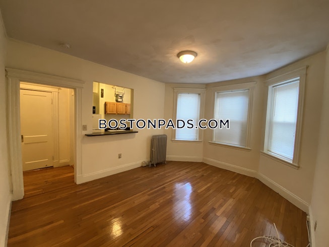 Boston - $2,025 /mo