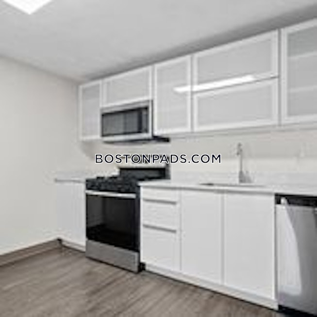 Boston - $3,050 /mo