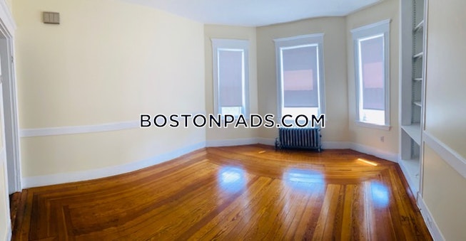 Boston - $4,000 /mo