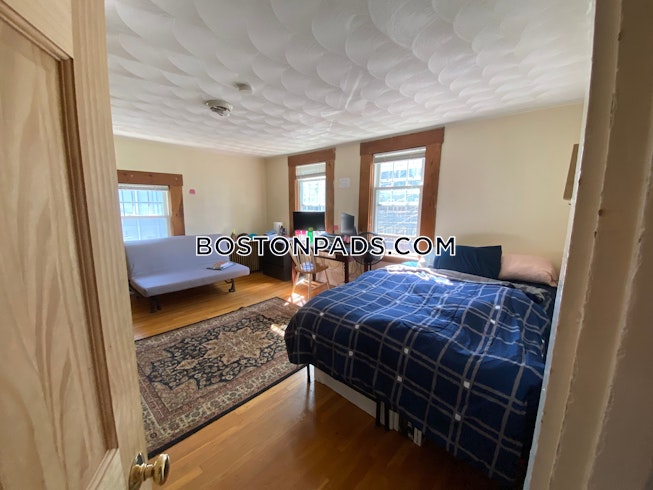 Somerville - $3,400 /mo