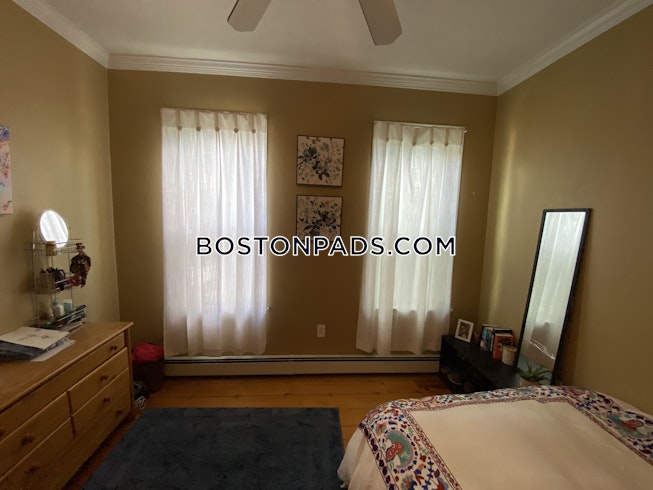 Boston - $5,200 /mo