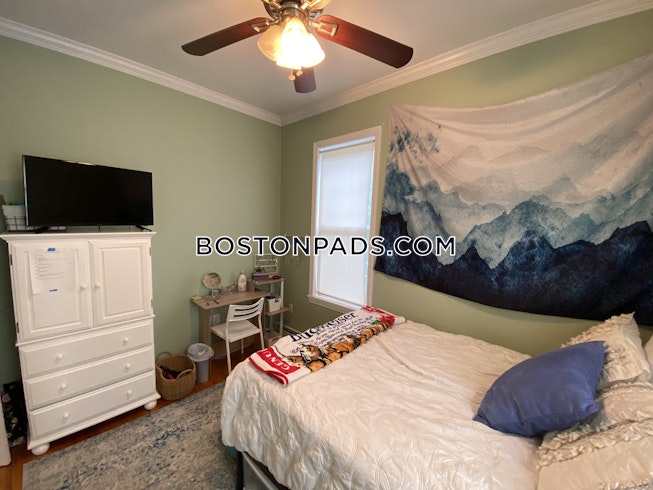 Boston - $5,200 /mo