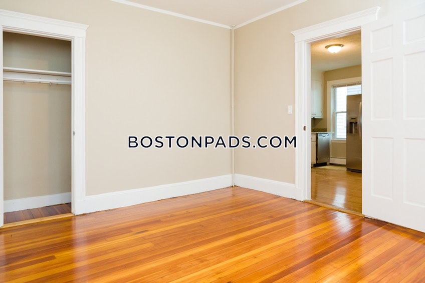 Boston - $2,300 /month