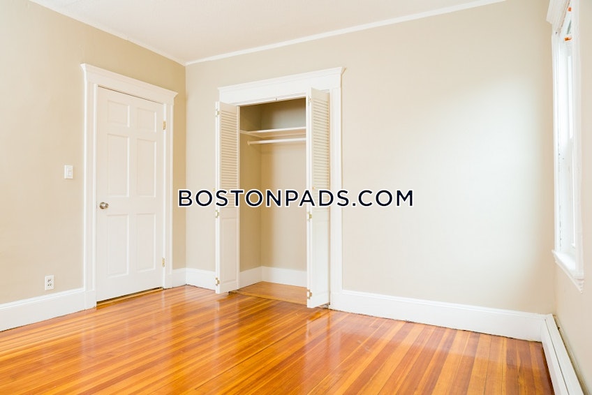 Boston - $2,300 /month